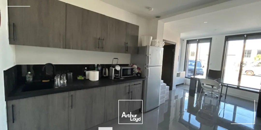 Locaux d'activité & Entrepôts - Location - DECINES CHARPIEU - 69150 - 1000-1000 - 7897726