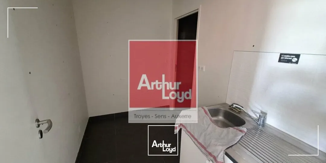 Locaux commerciaux - Location - SENS - 89100 - 199-199 - 7898043