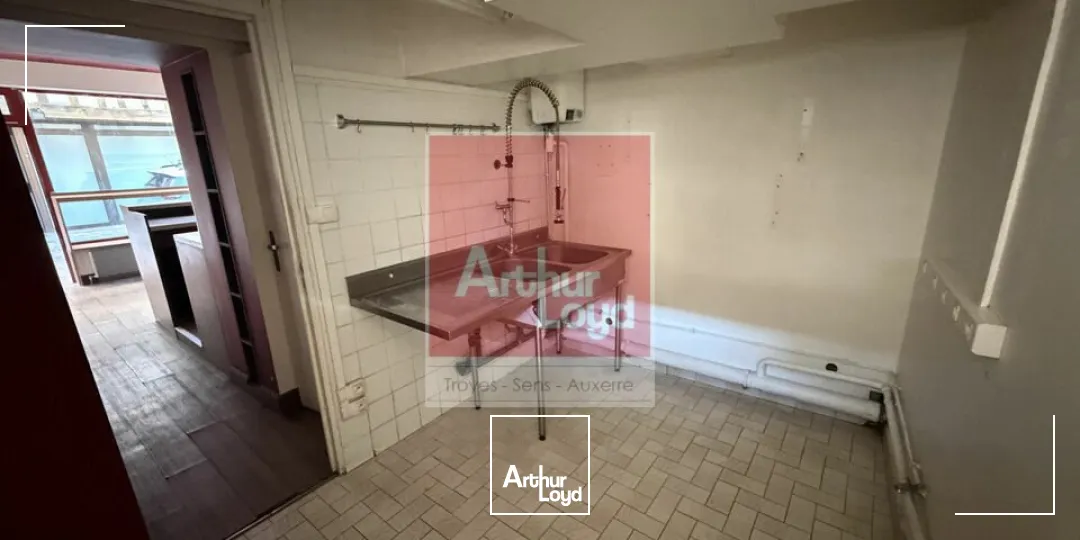 Locaux commerciaux - Location - TROYES - 10000 - 28-28 - 7898050