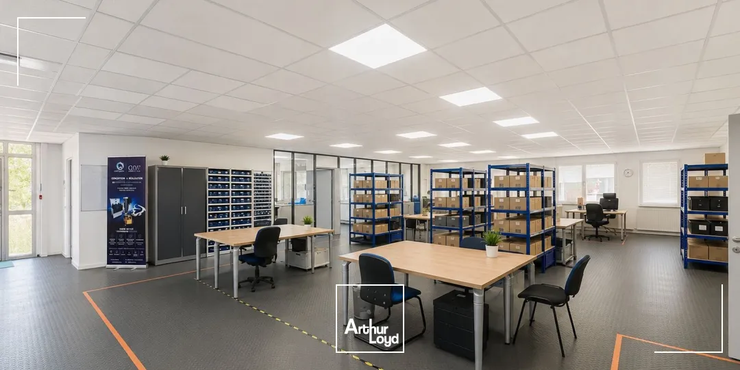 Locaux d'activité & Entrepôts - Location - SAINT VICTORET - 13730 - 310-310 - 7898097