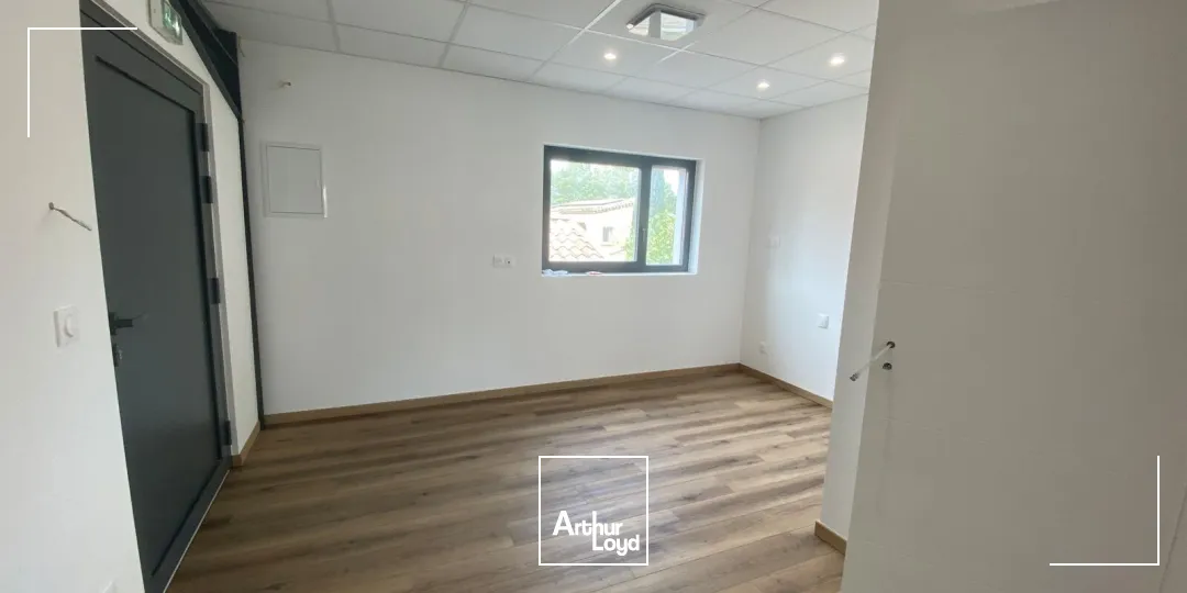 Bureaux - Location - LAMANON - 13113 - 38-38 - 7898110