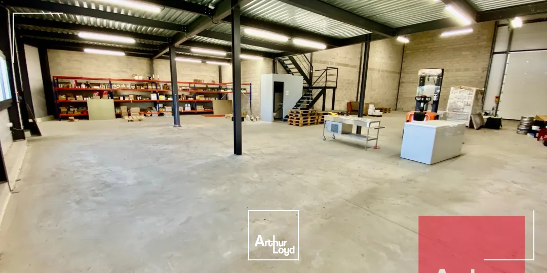 Locaux d'activité & Entrepôts - Location - VALERGUES - 34130 - 437-437 - 7898145