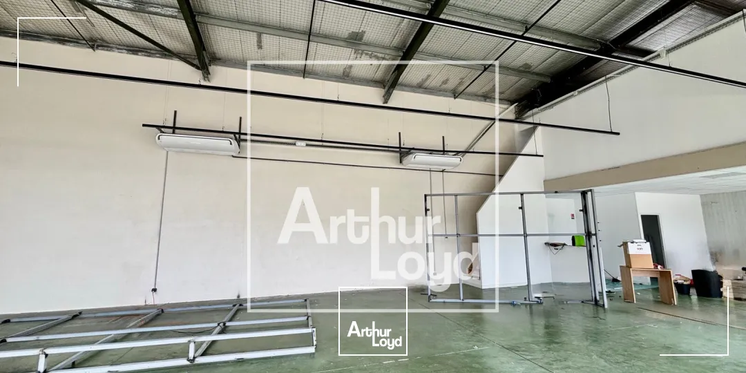 Locaux commerciaux - Location - MAUGUIO - 34130 - 235-235 - 7898140