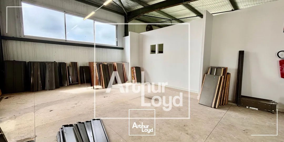 Locaux commerciaux - Location - MAUGUIO - 34130 - 235-235 - 7898144