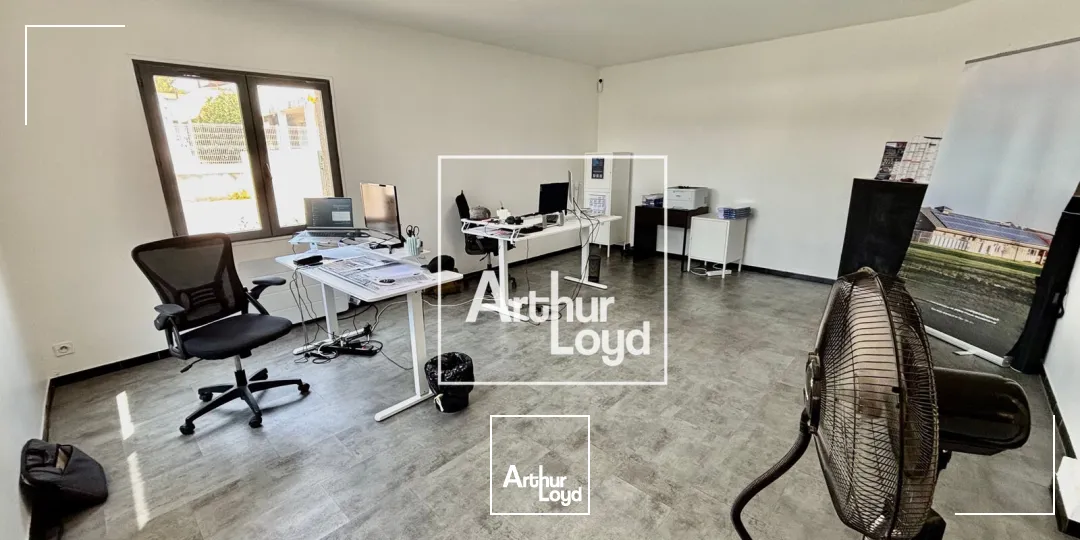 Locaux d'activité & Entrepôts - Location - TEYRAN - 34820 - 657-657 - 7898157