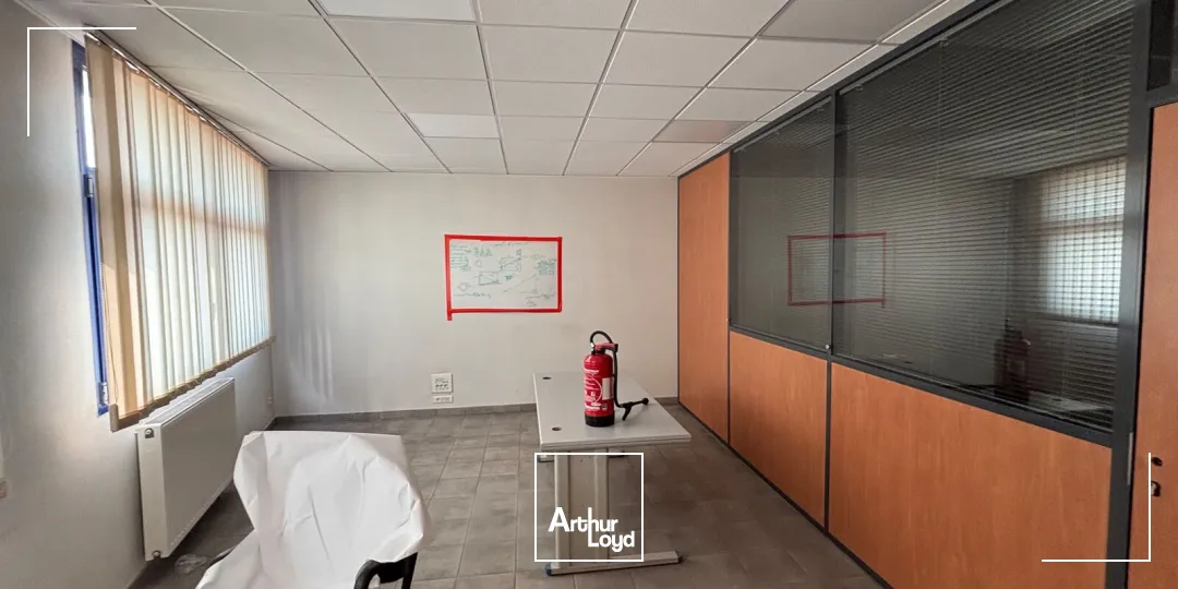 Locaux d'activité & Entrepôts - Location - LA VAUPALIERE - 76150 - 600-600 - 7898314