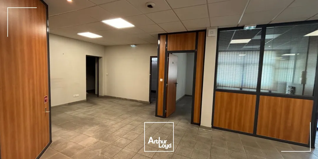 Locaux d'activité & Entrepôts - Location - LA VAUPALIERE - 76150 - 600-600 - 7898316