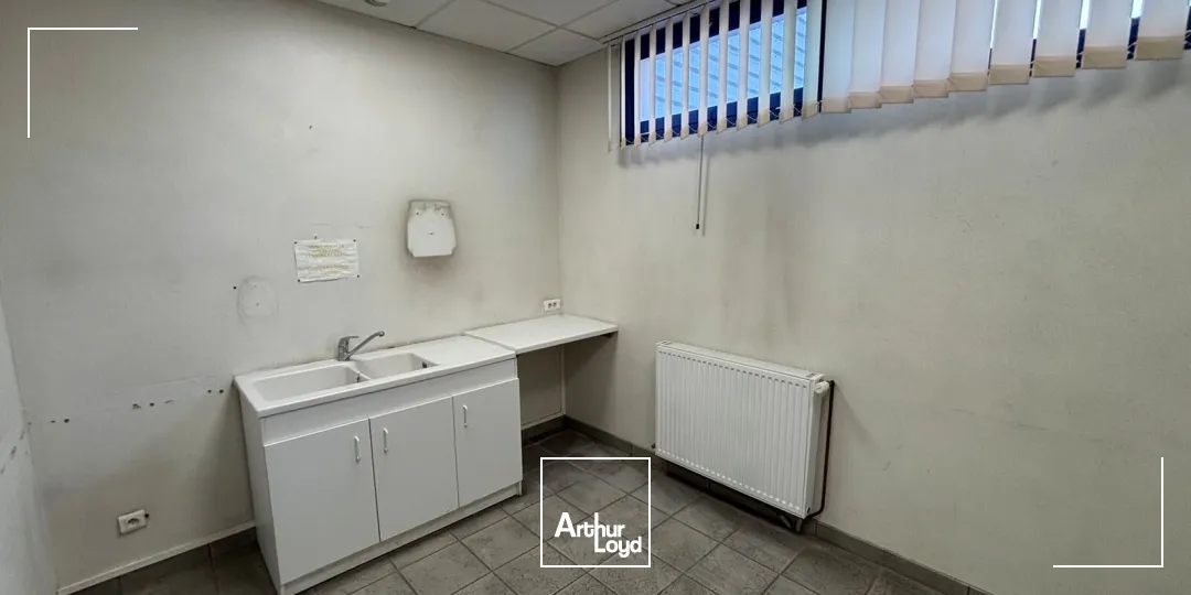Locaux d'activité & Entrepôts - Location - LA VAUPALIERE - 76150 - 600-600 - 7898318