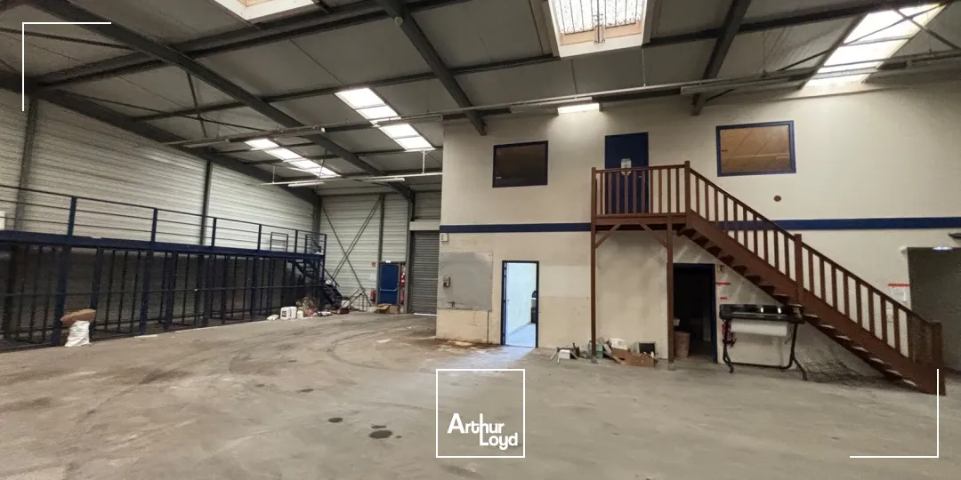 Locaux d'activité & Entrepôts - Location - LA VAUPALIERE - 76150 - 600-600 - 7898323