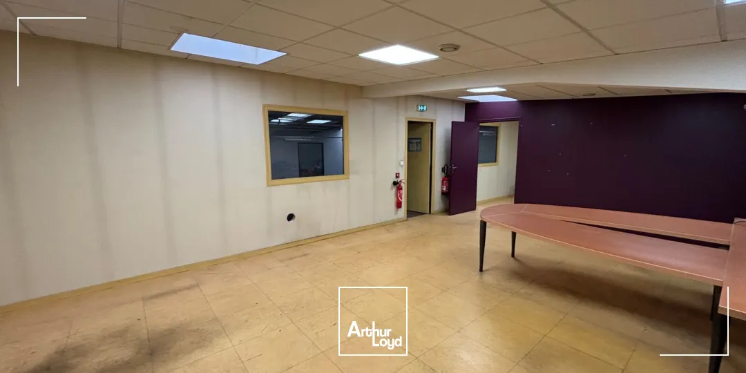 Locaux d'activité & Entrepôts - Location - LA VAUPALIERE - 76150 - 600-600 - 7898329