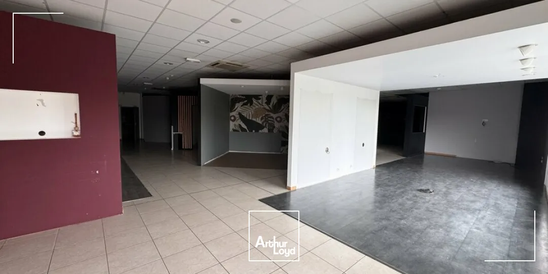 Locaux commerciaux - Location - CHAMPNIERS - 16430 - 470-470 - 7898415