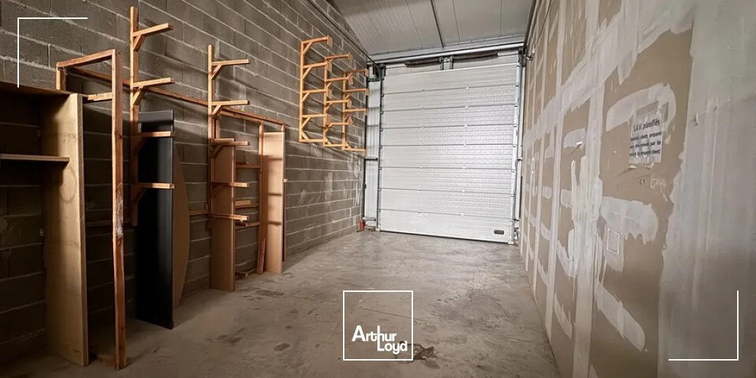 Locaux commerciaux - Location - CHAMPNIERS - 16430 - 470-470 - 7898416