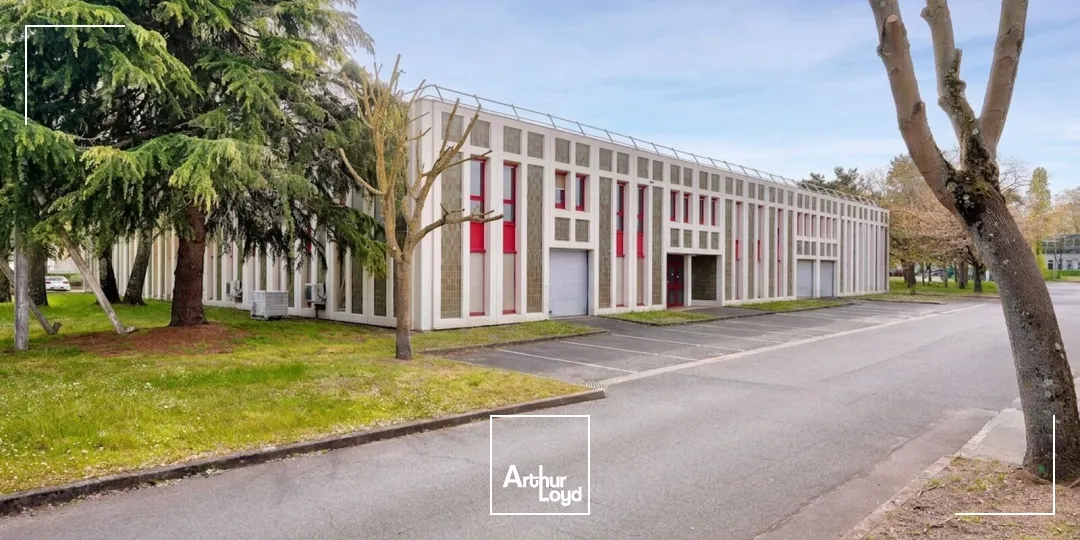 Locaux commerciaux - Location - ERAGNY - 95610 - 449-2307 - 7898775
