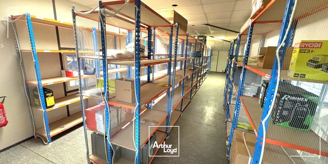 Locaux d'activité & Entrepôts - Location - MARSEILLE - 13015 - 1100-1100 - 7898850