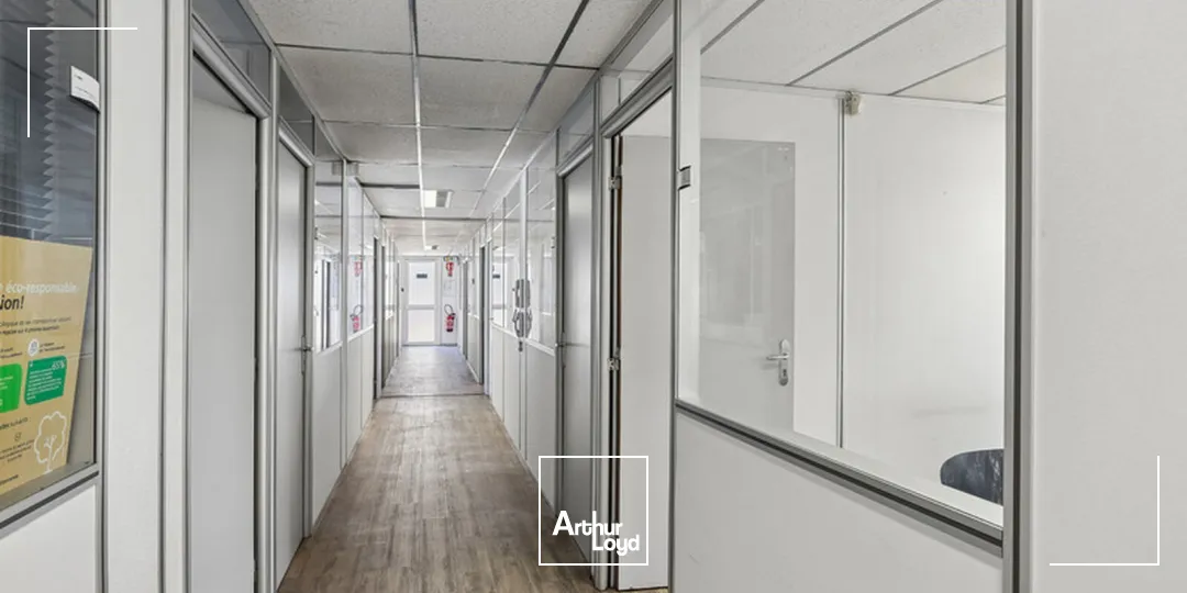 Bureaux - Location - VITROLLES - 13127 - 436-883 - 7899089