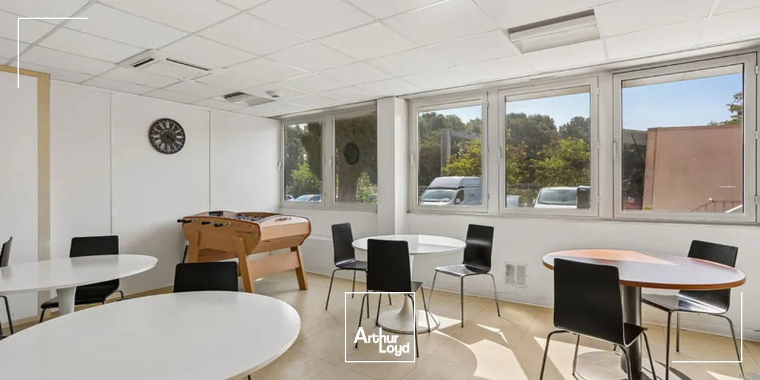 Bureaux - Location - VITROLLES - 13127 - 436-883 - 7899085