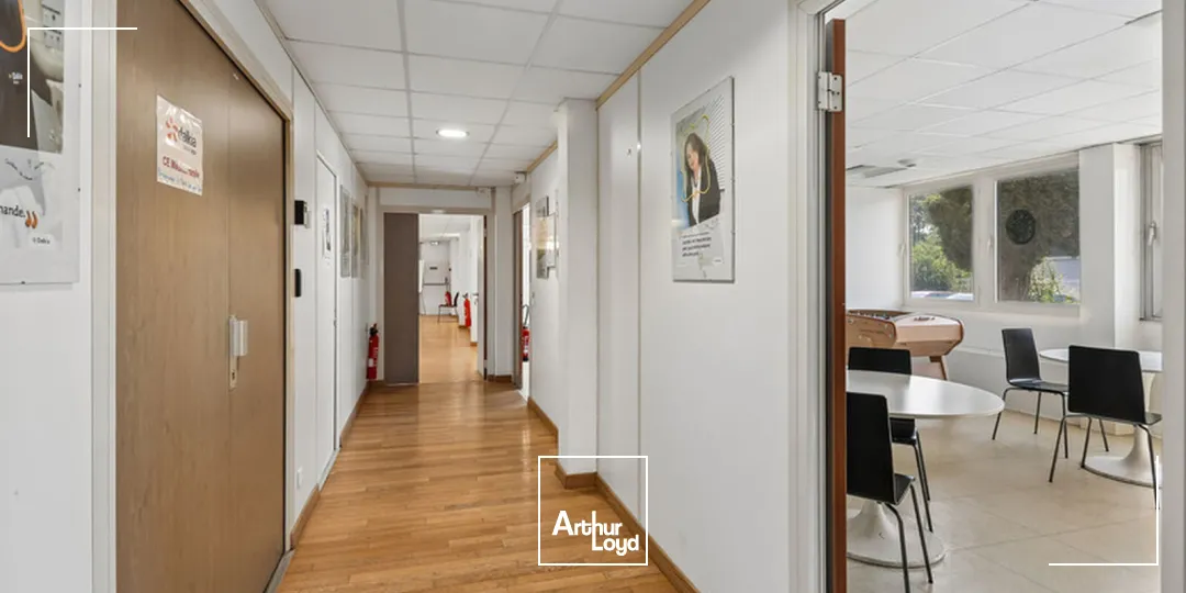 Bureaux - Location - VITROLLES - 13127 - 436-883 - 7899086