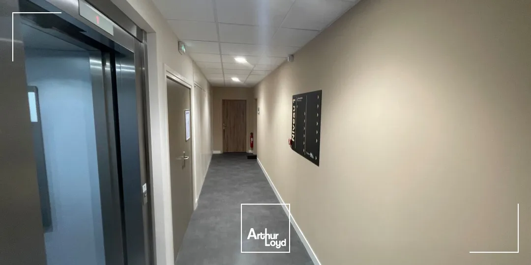 Bureaux - Vente - MONTREDON DES CORBIERES - 11100 - 790.5-790.5 - 7899312