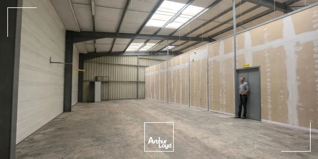Locaux d'activité & Entrepôts - Location - MAGNY EN VEXIN - 95420 - 240-702 - 7899370