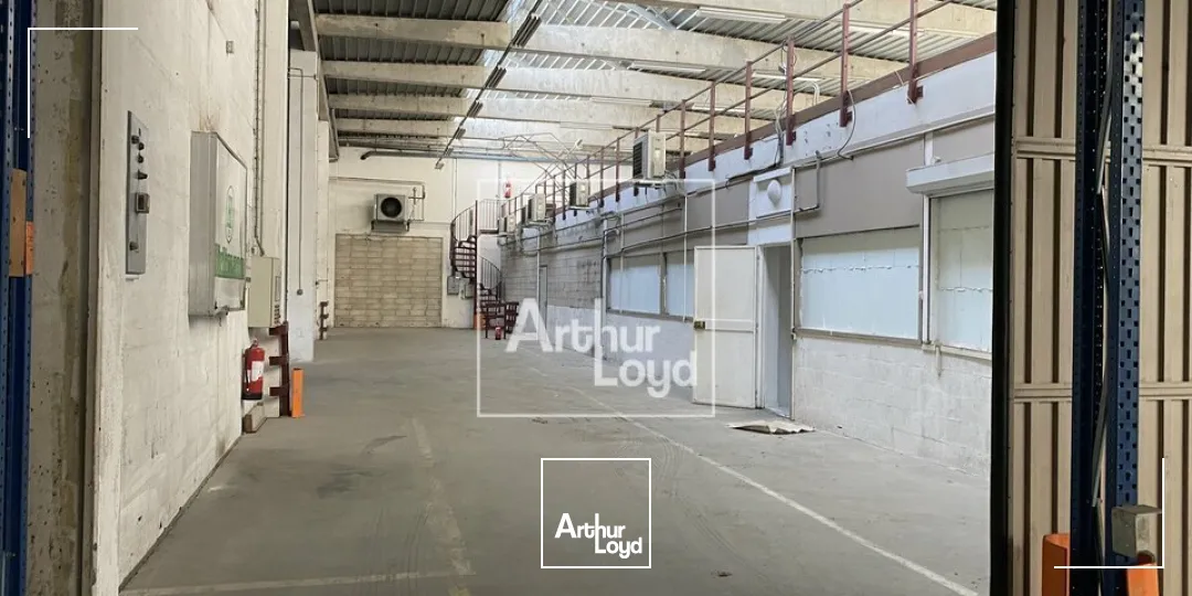 Locaux d'activité & Entrepôts - Location - MOISSY CRAMAYEL - 77550 - 2744-2744 - 7899932