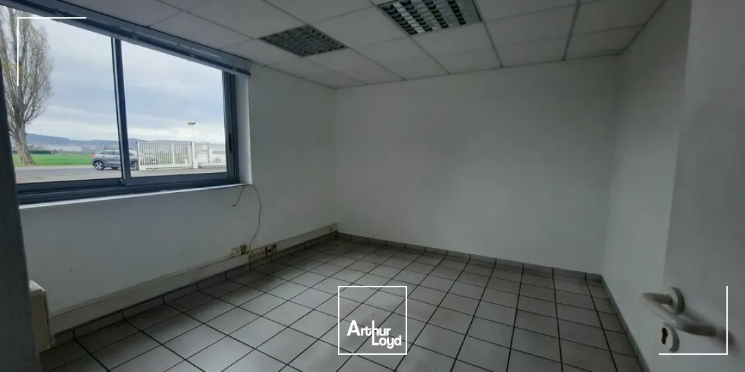Locaux d'activité & Entrepôts - Vente - PONT-DU-CHÂTEAU - 63430 - 2500-2500 - 7901000
