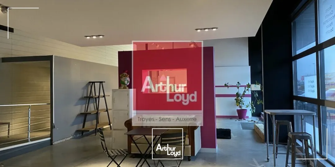 Locaux commerciaux - Vente - VILLECHETIF - 10410 - 1100-1100 - 7901238