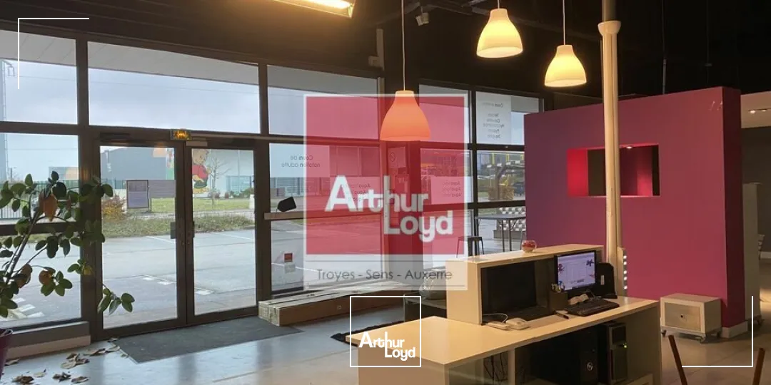 Locaux commerciaux - Vente - VILLECHETIF - 10410 - 1100-1100 - 7901239