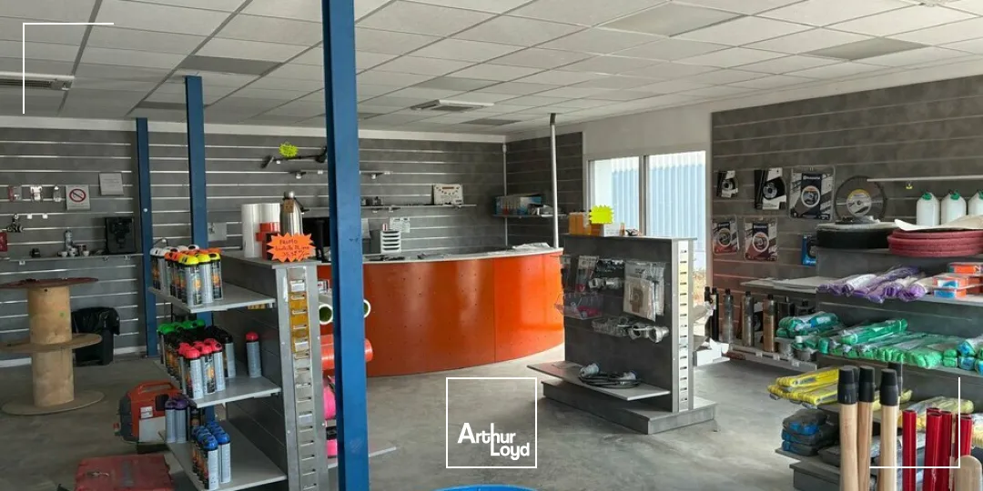 Locaux d'activité & Entrepôts - Vente - LA ROCHE-SUR-YON - 85000 - 550-550 - 7903102