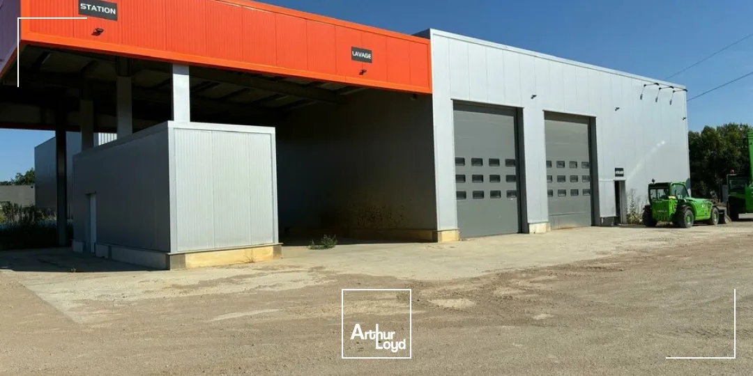 Locaux d'activité & Entrepôts - Vente - LA ROCHE-SUR-YON - 85000 - 550-550 - 7903107