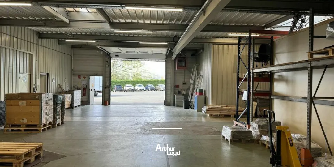 Locaux d'activité & Entrepôts - Vente - SAINT CYR SUR LOIRE - 37540 - 1800-1800 - 7903152
