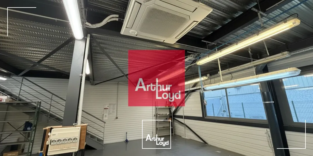 Locaux d'activité & Entrepôts - Vente - VEUREY VOROIZE - 38113 - 371-371 - 7903316