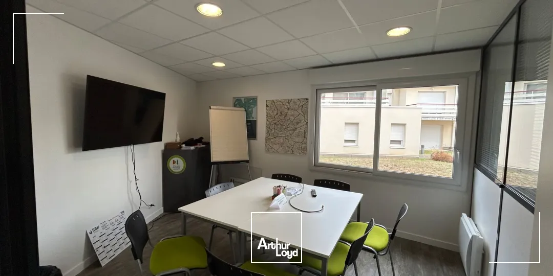 Locaux commerciaux - Location - SAINT SEBASTIEN SUR LOIRE - 44230 - 110-110 - 7903420