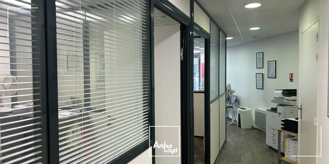 Locaux commerciaux - Location - SAINT SEBASTIEN SUR LOIRE - 44230 - 110-110 - 7903423