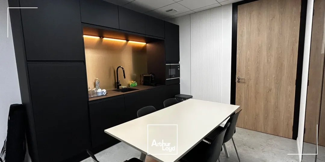 Locaux d'activité & Entrepôts - Location - MERIGNAC - 33700 - 370-370 - 7904182