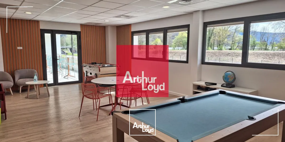 Bureaux - Location - SAINT EGREVE - 38120 - 11.84-49.72 - 7904231
