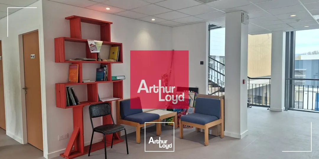 Bureaux - Location - SAINT EGREVE - 38120 - 11.84-49.72 - 7904233