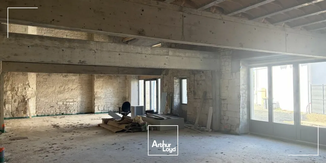 Locaux commerciaux - Location - MAUZÉ-SUR-LE-MIGNON - 79210 - 70-210 - 7905004