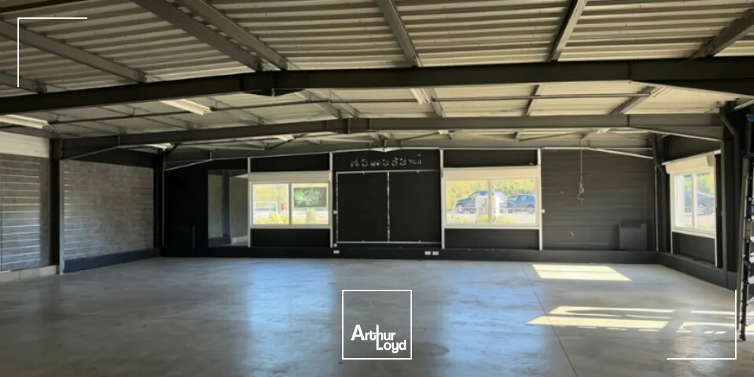 Locaux commerciaux - Vente - BOURGES - 18000 - 750-750 - 7905058