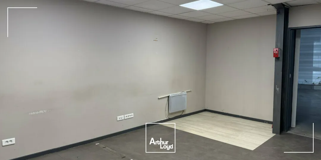 Locaux commerciaux - Vente - BOURGES - 18000 - 750-750 - 7905060