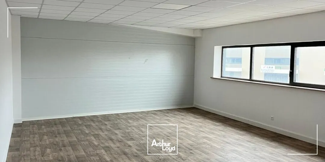 Locaux d'activité & Entrepôts - Location - BERNES SUR OISE - 95340 - 180.74-2682 - 7905423