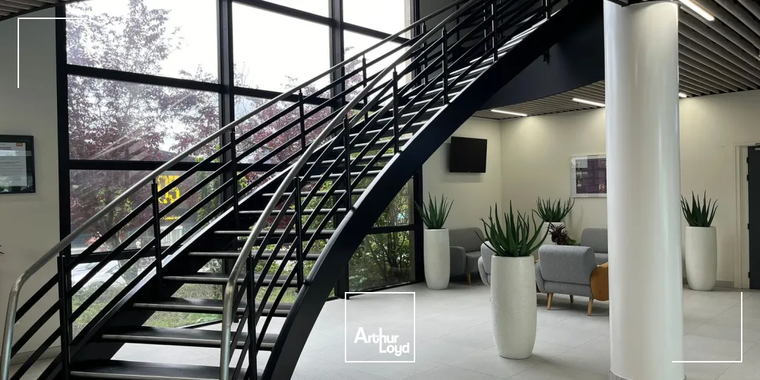 Locaux d'activité & Entrepôts - Location - PONTOISE - 95300 - 8756.6-8756.6 - 7905434