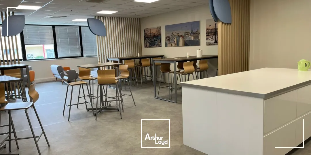 Locaux d'activité & Entrepôts - Location - PONTOISE - 95300 - 8756.6-8756.6 - 7905438