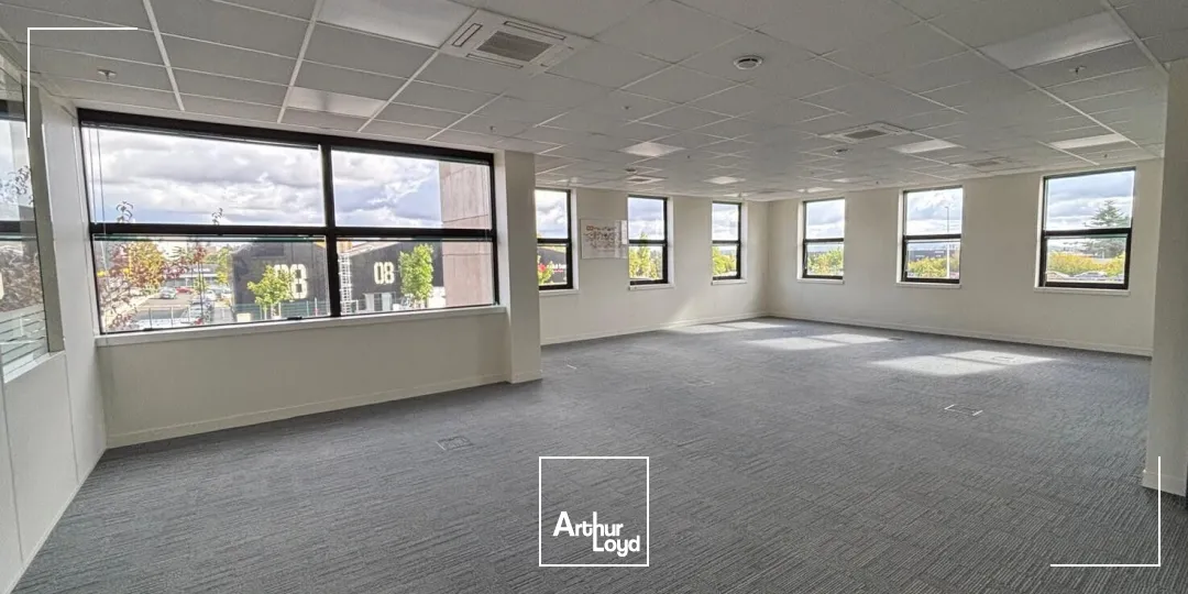 Locaux d'activité & Entrepôts - Location - PONTOISE - 95300 - 8756.6-8756.6 - 7905442