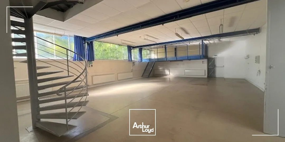 Locaux d'activité & Entrepôts - Vente - BUC - 78530 - 1470-1470 - 7905512