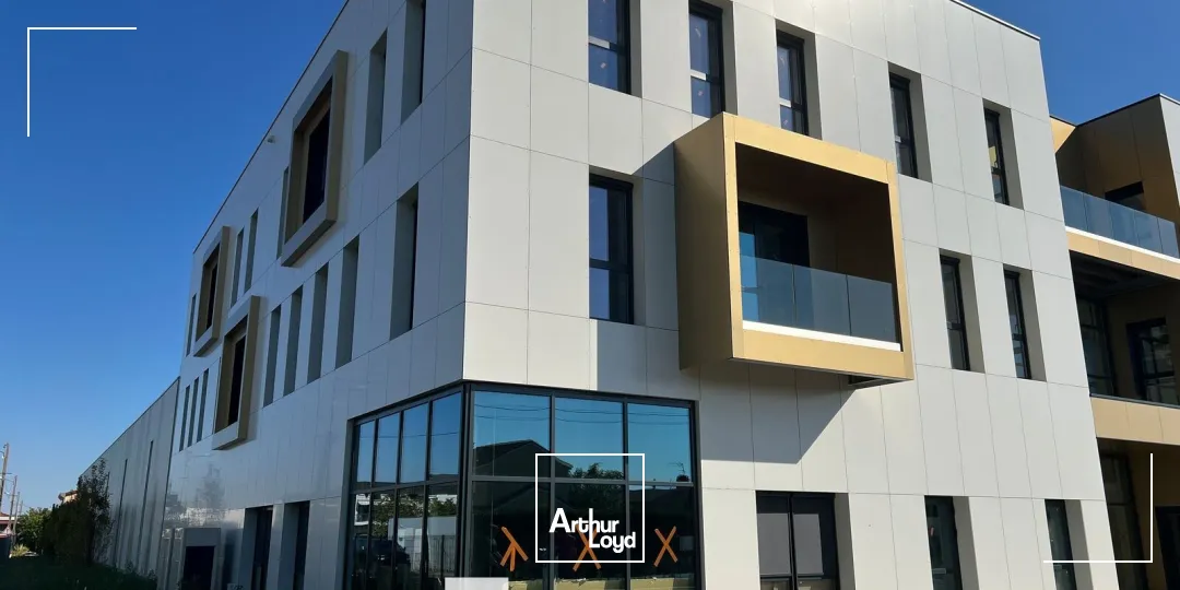 Locaux d'activité & Entrepôts - Vente - DECINES CHARPIEU - 69150 - 301-301 - 7905724