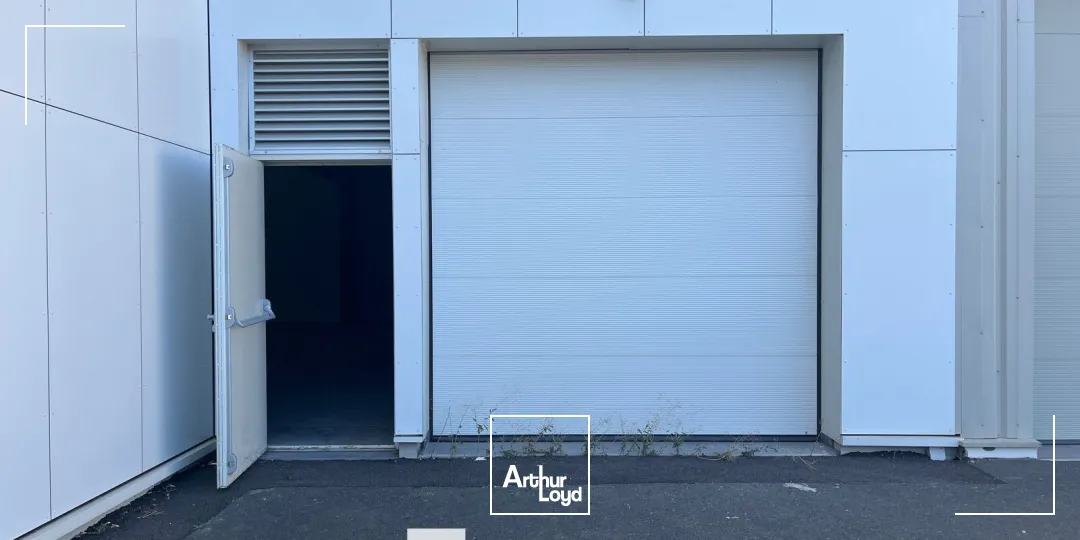 Locaux d'activité & Entrepôts - Vente - DECINES CHARPIEU - 69150 - 301-301 - 7905719