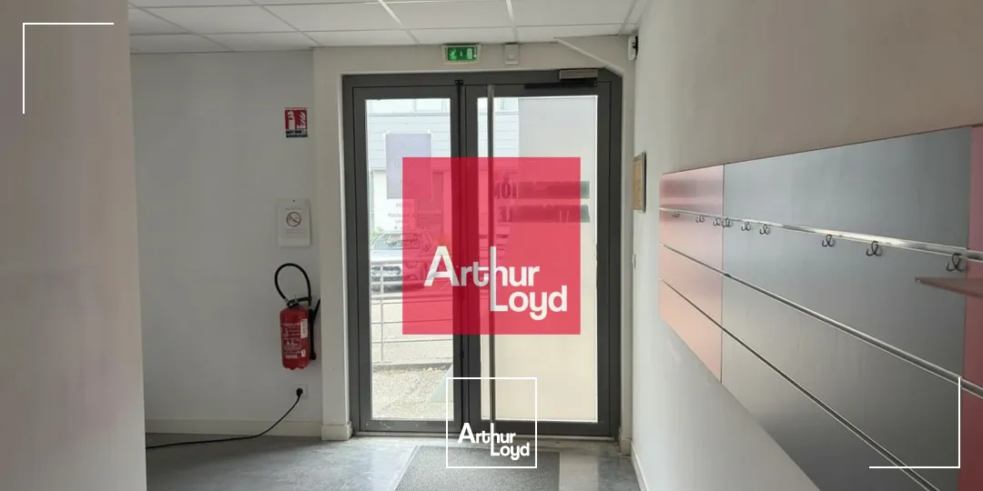 Locaux d'activité & Entrepôts - Location - VEUREY VOROIZE - 38113 - 371-371 - 7906182