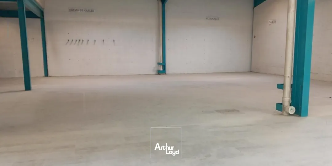 Locaux d'activité & Entrepôts - Location - TREMBLAY EN FRANCE - 93290 - 458-458 - 7906469