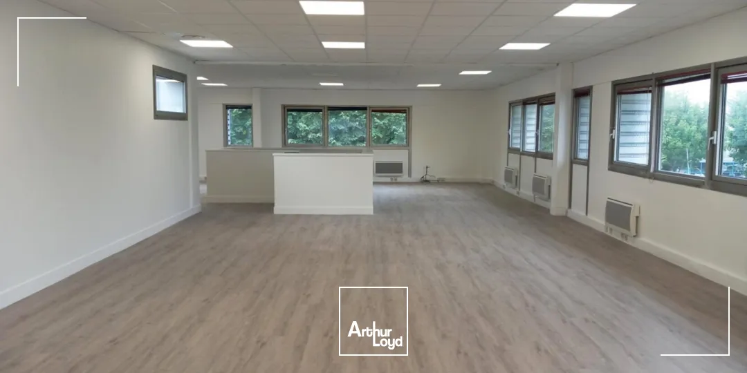 Locaux d'activité & Entrepôts - Location - TREMBLAY EN FRANCE - 93290 - 458-458 - 7906473