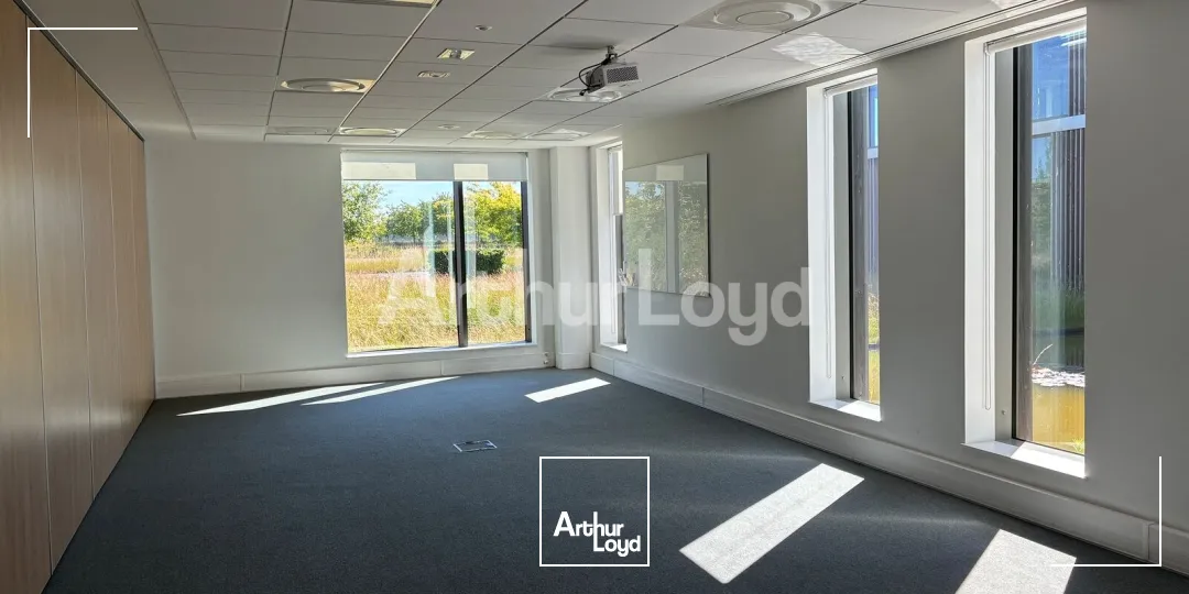 Bureaux - Location - SAINGHIN EN MELANTOIS - 59262 - 1267.35-4017.7 - 7906600